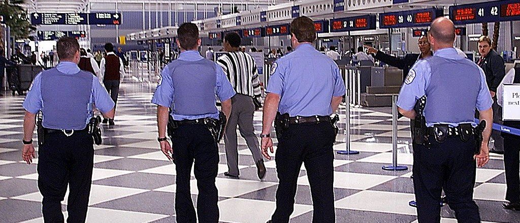Chicago Airport Police Told To âRun And Hideâ During ...