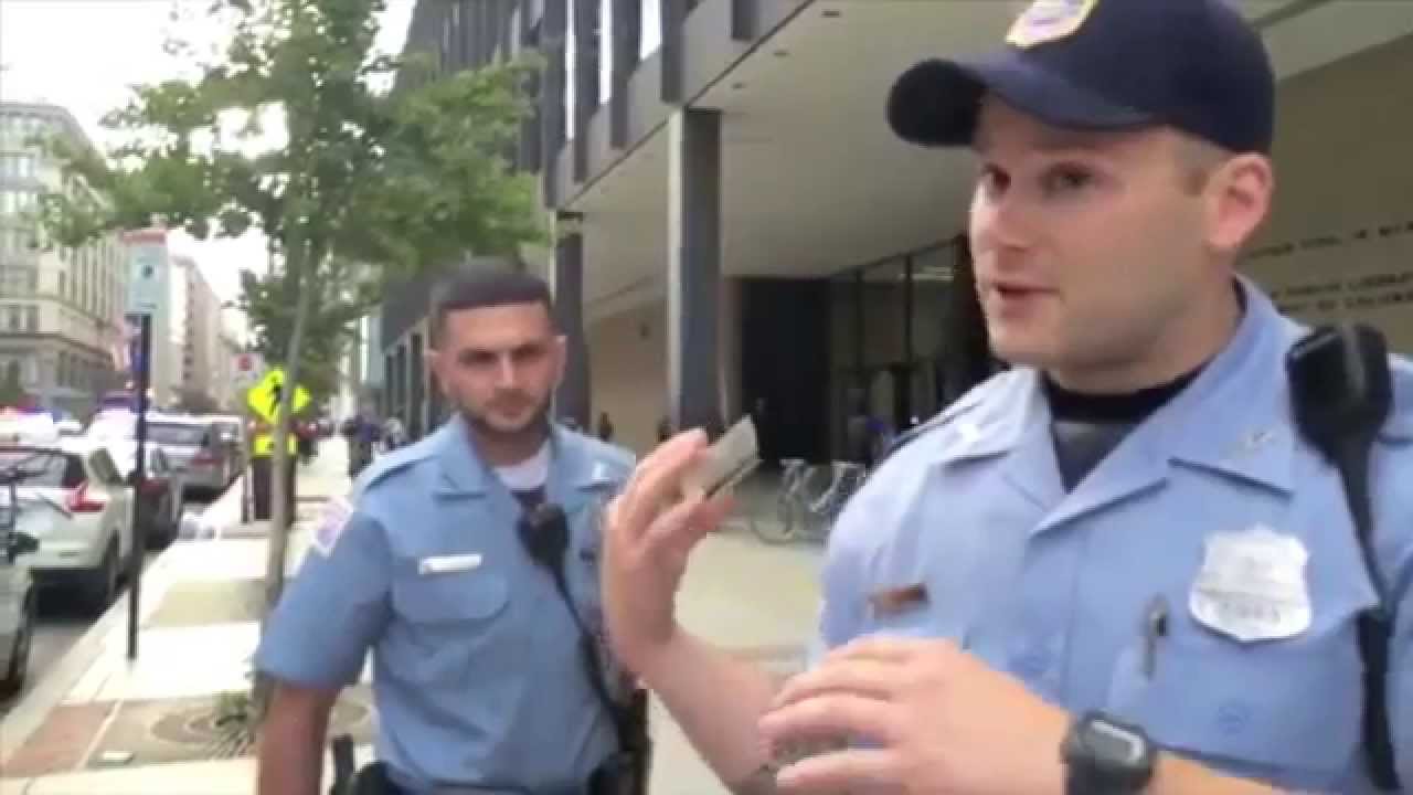 D.C. police officers attempt to prevent arrest from being ...
