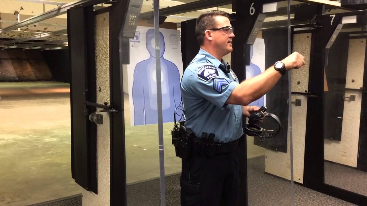 Minneapolis police show how fast they say officers have to ...