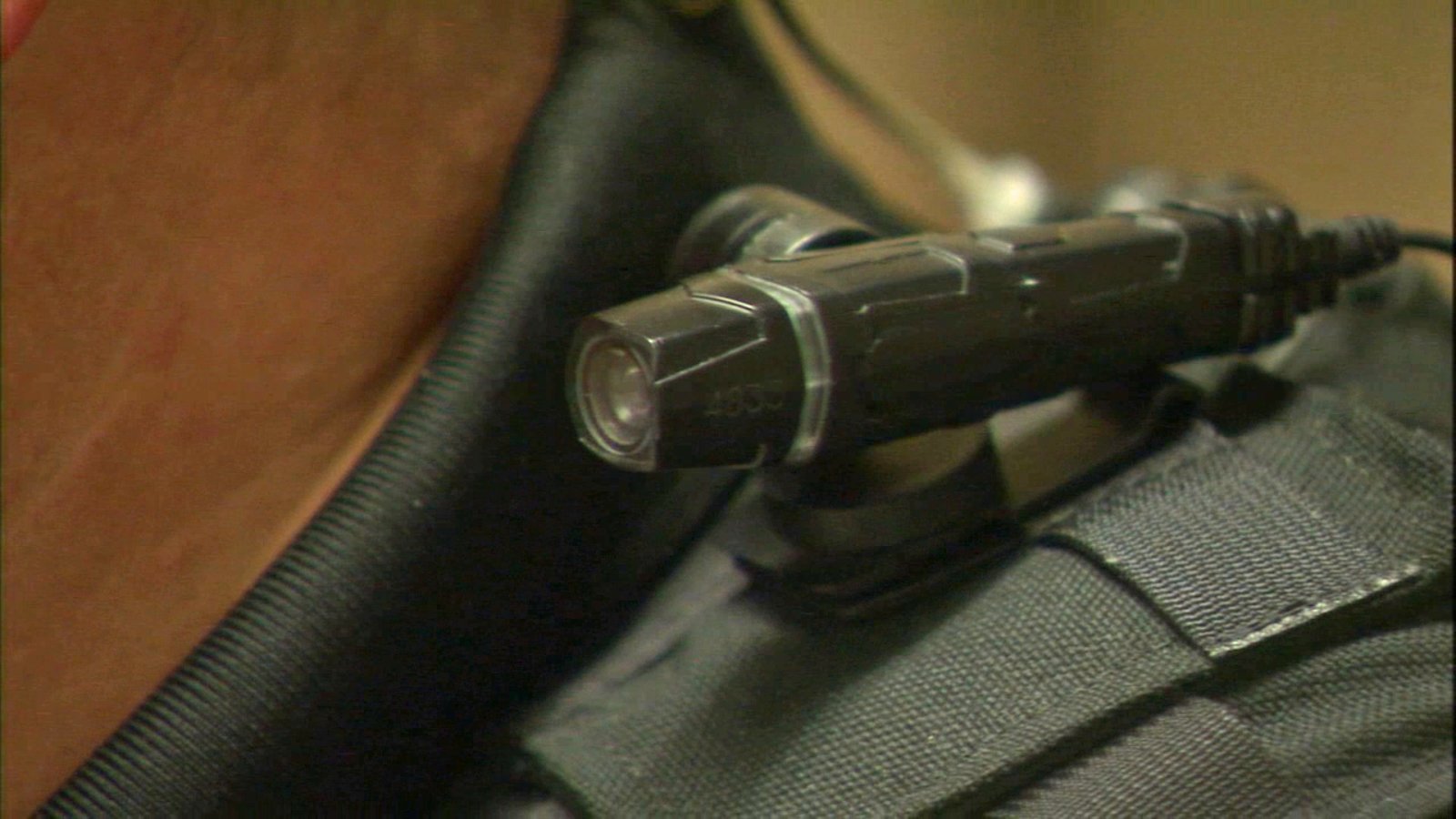 Should police officers wear body cameras?